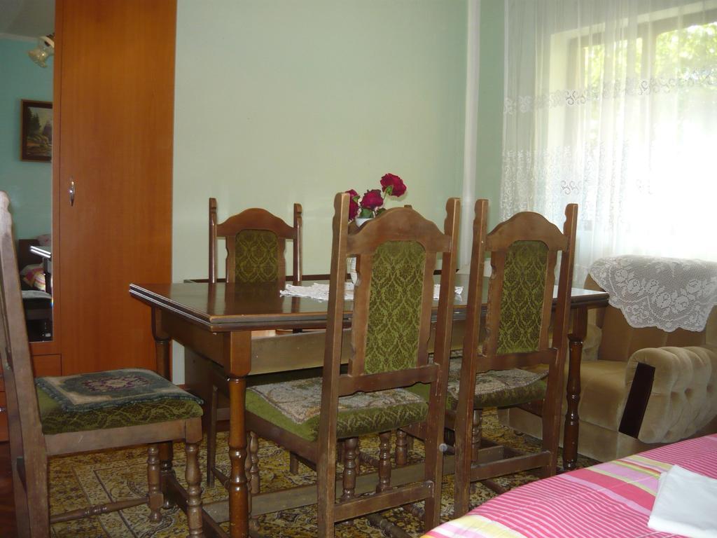 Rooms Banicevic Risan Rom bilde