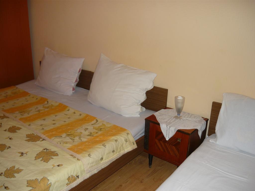 Rooms Banicevic Risan Rom bilde